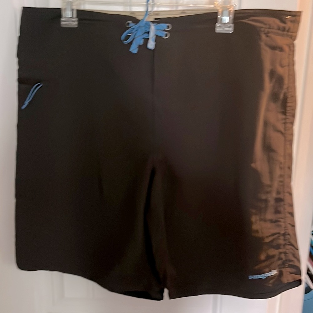 Patagonia Board Shorts sz 38